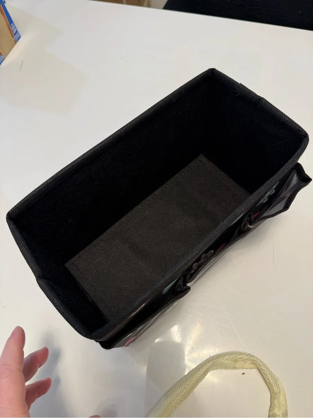 BRAND NEW LABUBU BUNDLE - Socks/Wallet/Pencil Case/Storage/Lunch Bag/Pen Holder - Picture 7 of 16